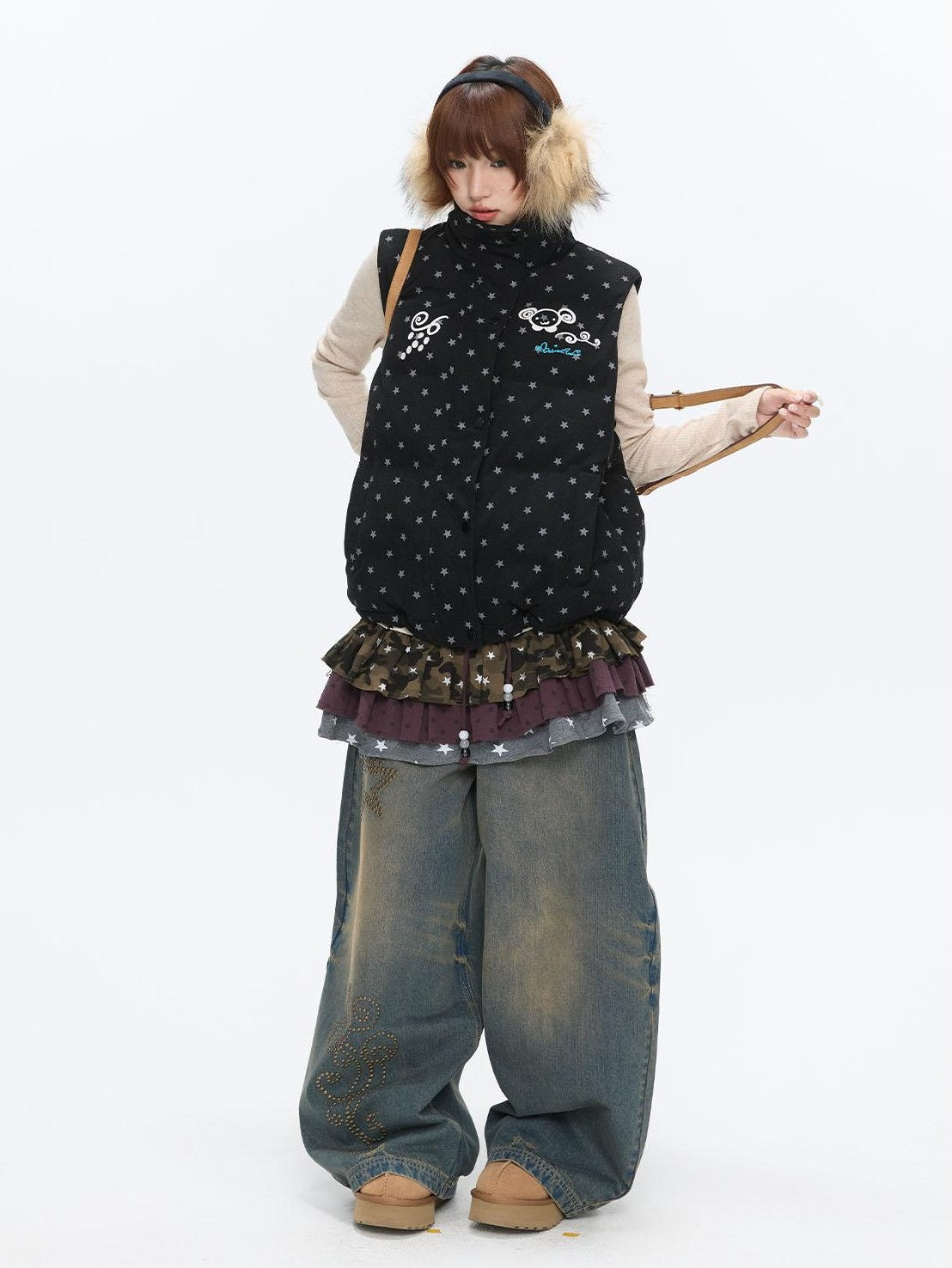 BETWEENAND Black Glitter Star Layered Vest Women&