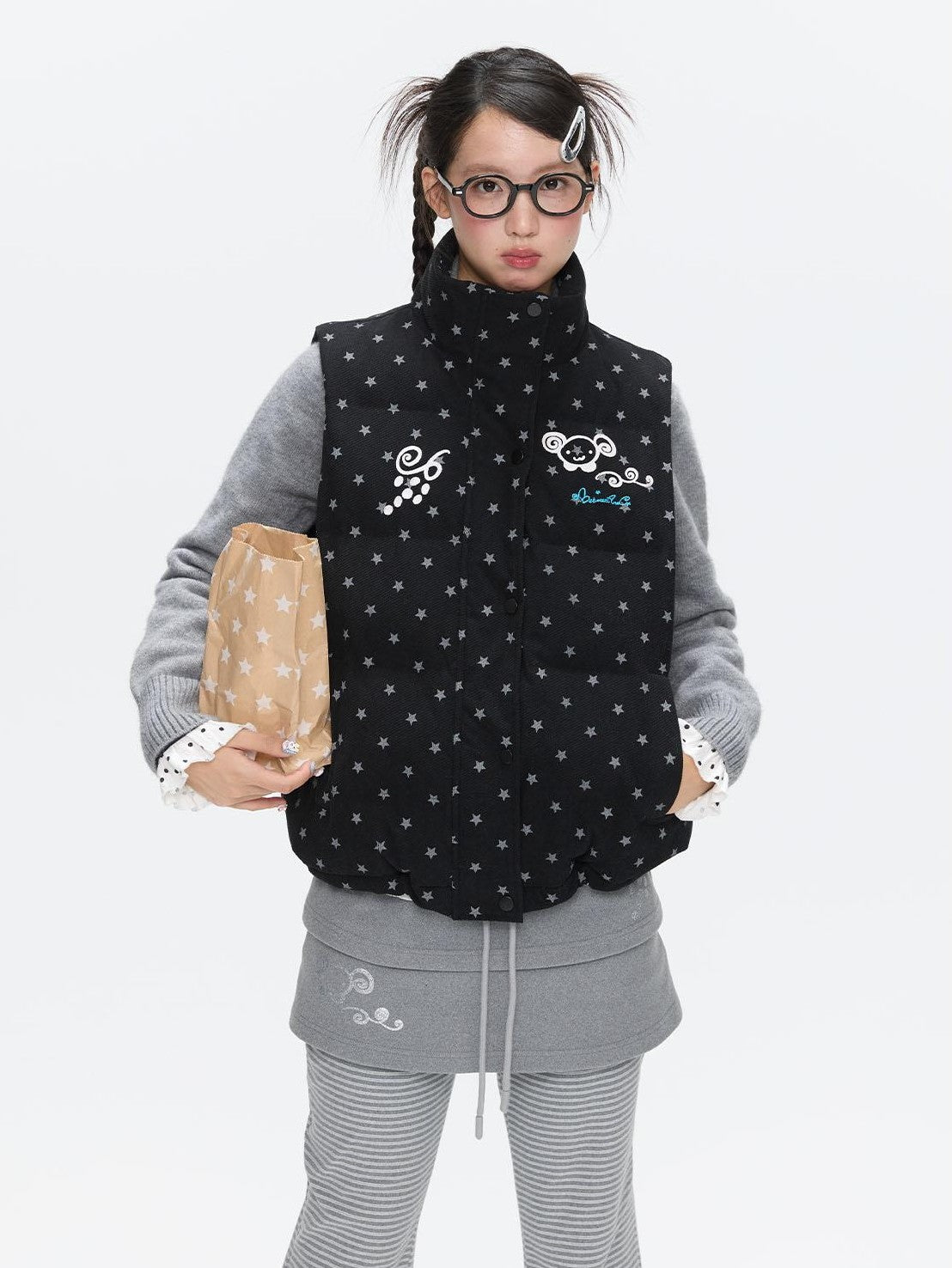 BETWEENAND Black Glitter Star Layered Vest Women&