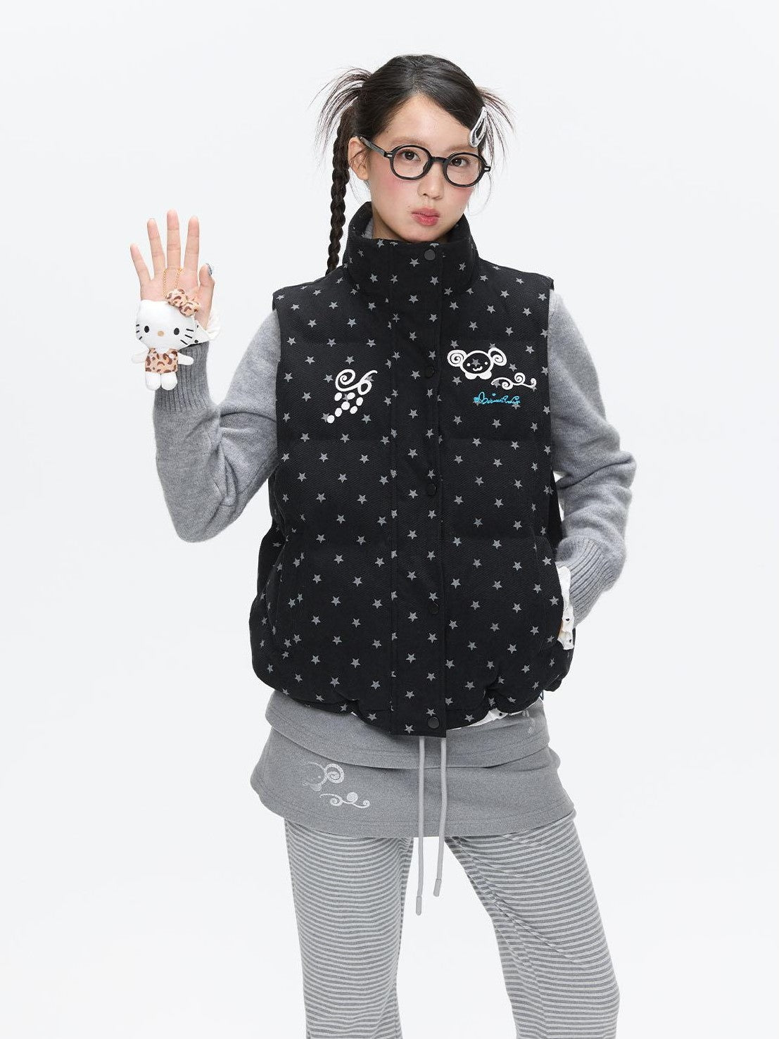 BETWEENAND Black Glitter Star Layered Vest Women&