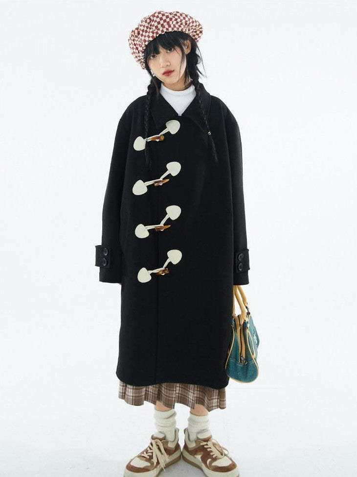 BETWEENAND Black Slanted Placket Peter Pan Collar Women&