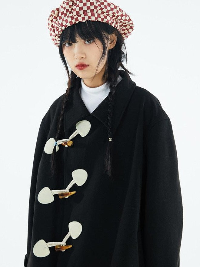 BETWEENAND Black Slanted Placket Peter Pan Collar Women&