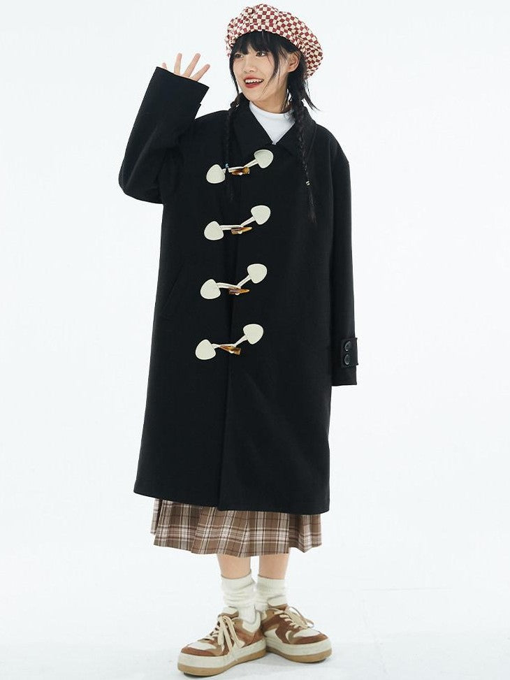 BETWEENAND Black Slanted Placket Peter Pan Collar Women&