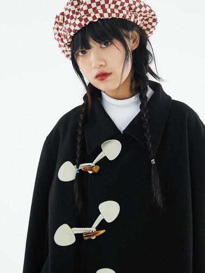 BETWEENAND Black Slanted Placket Peter Pan Collar Women&