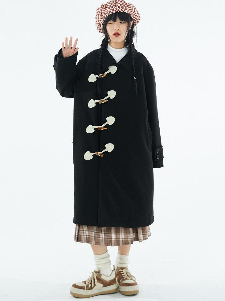 BETWEENAND Black Slanted Placket Peter Pan Collar Women&