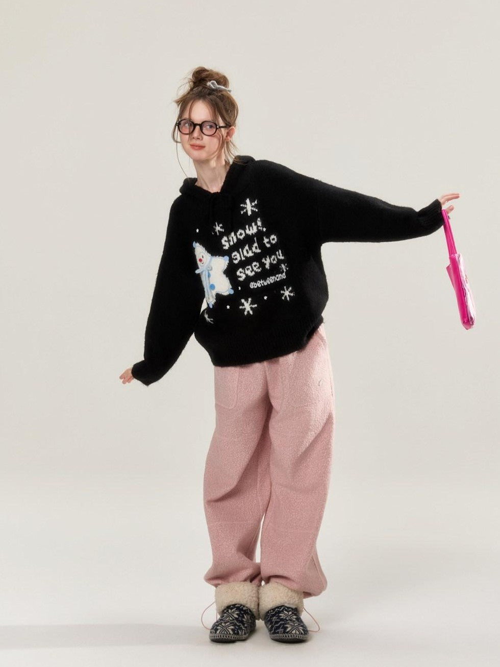 BETWEENAND Black Snowman Jacquard Embroidered Knit Women&