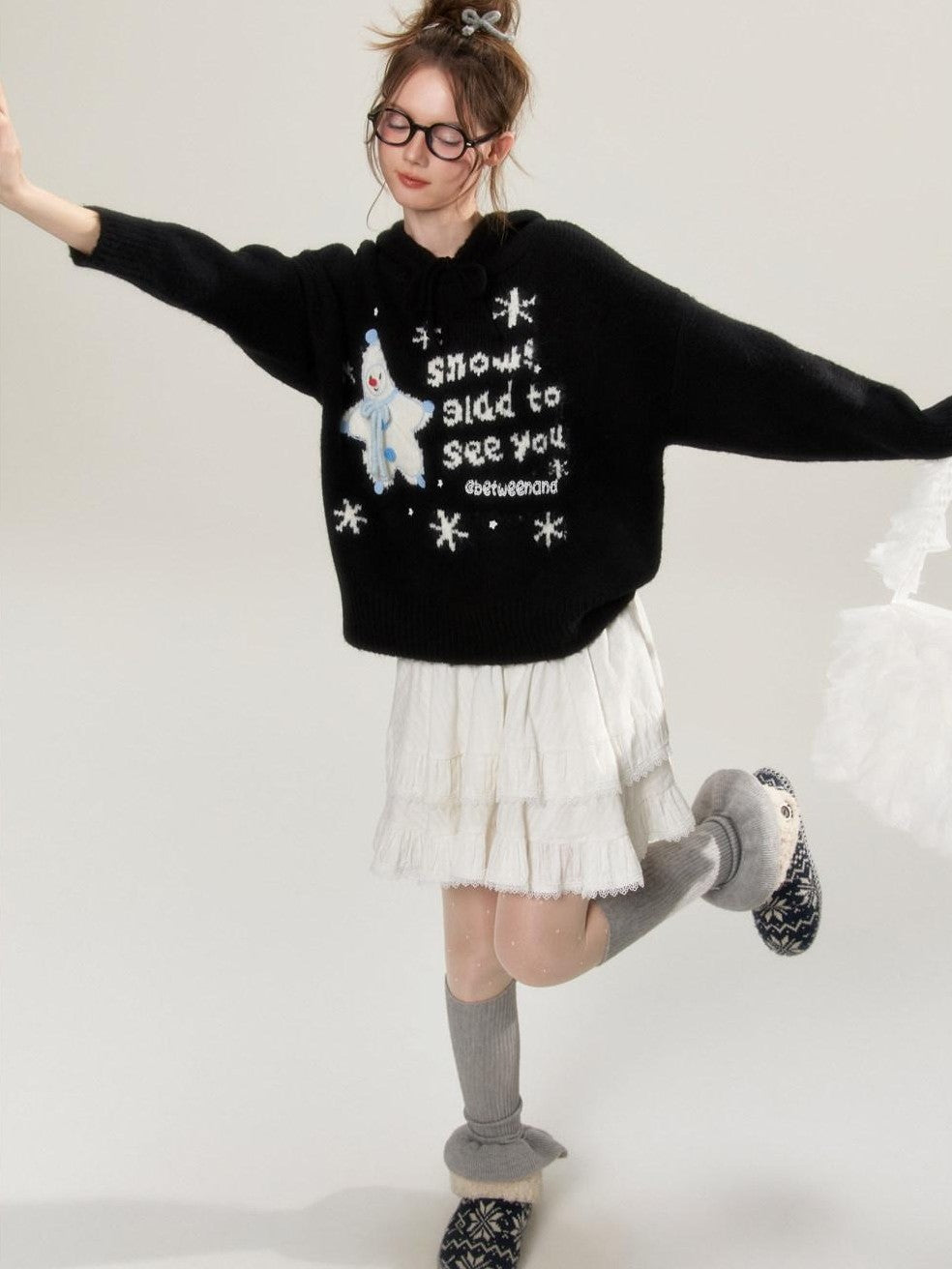 BETWEENAND Black Snowman Jacquard Embroidered Knit Women&