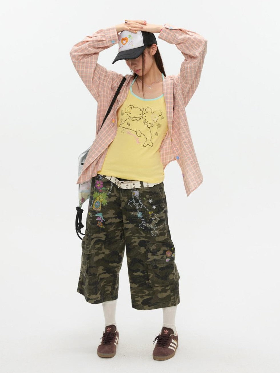BETWEENAND Camouflage Printed Vintage Straight Leg Women&