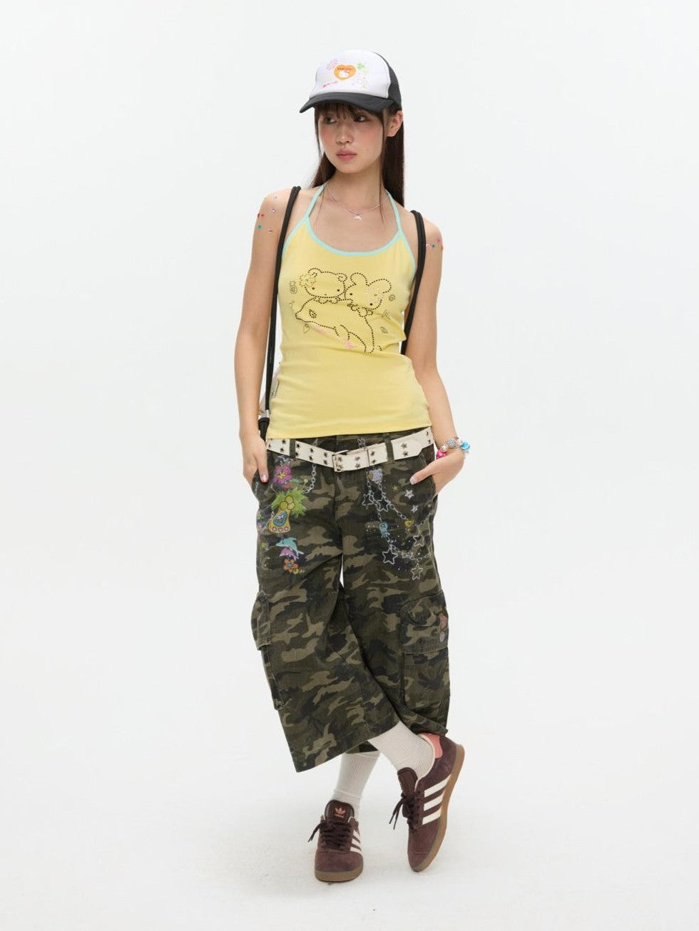 BETWEENAND Camouflage Printed Vintage Straight Leg Women&