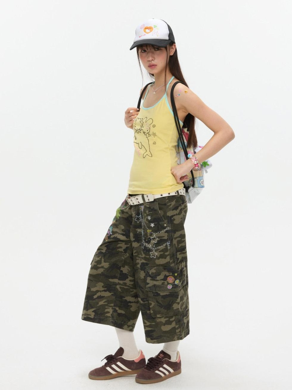 BETWEENAND Camouflage Printed Vintage Straight Leg Women&