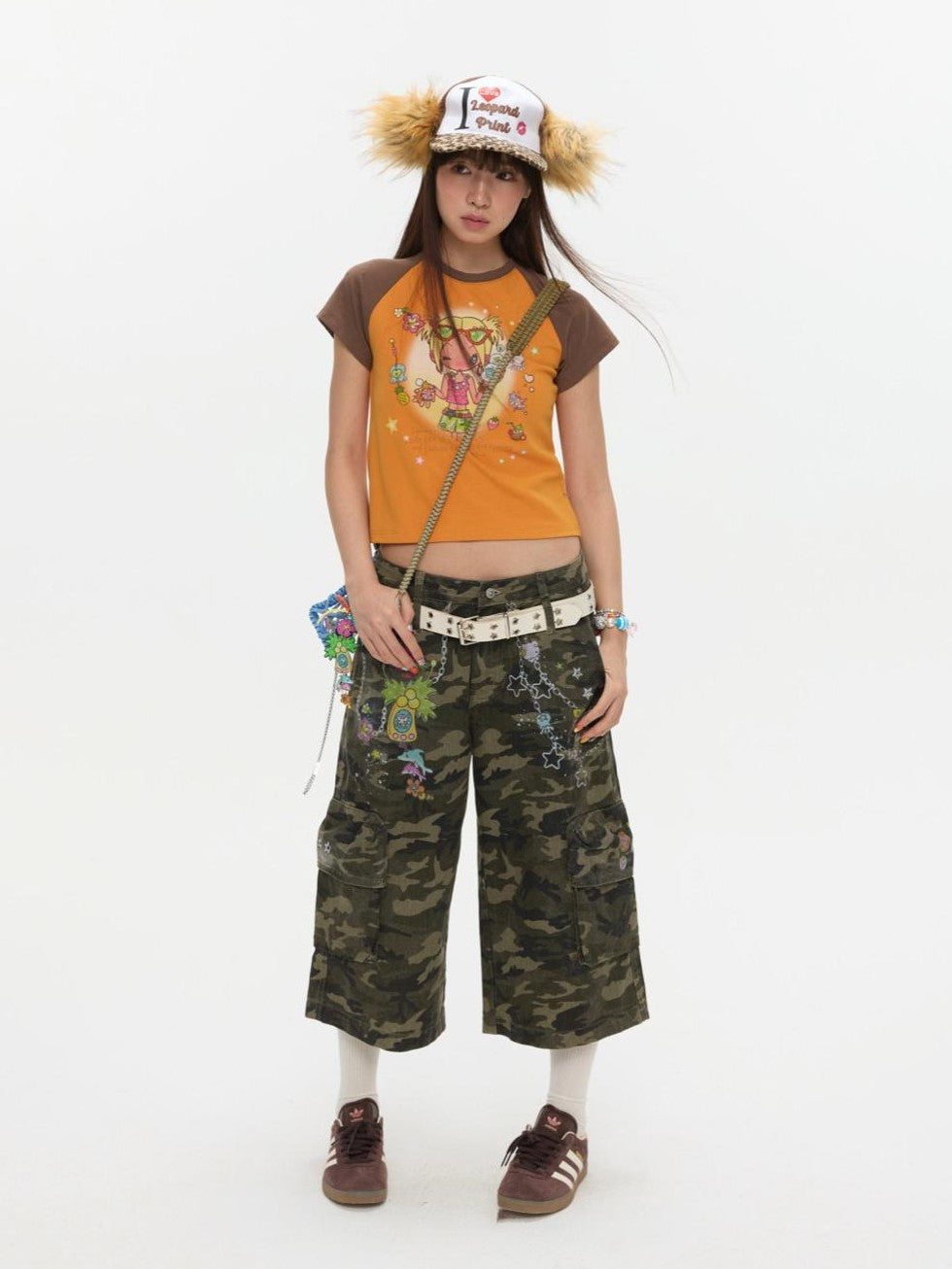 BETWEENAND Camouflage Printed Vintage Straight Leg Women&