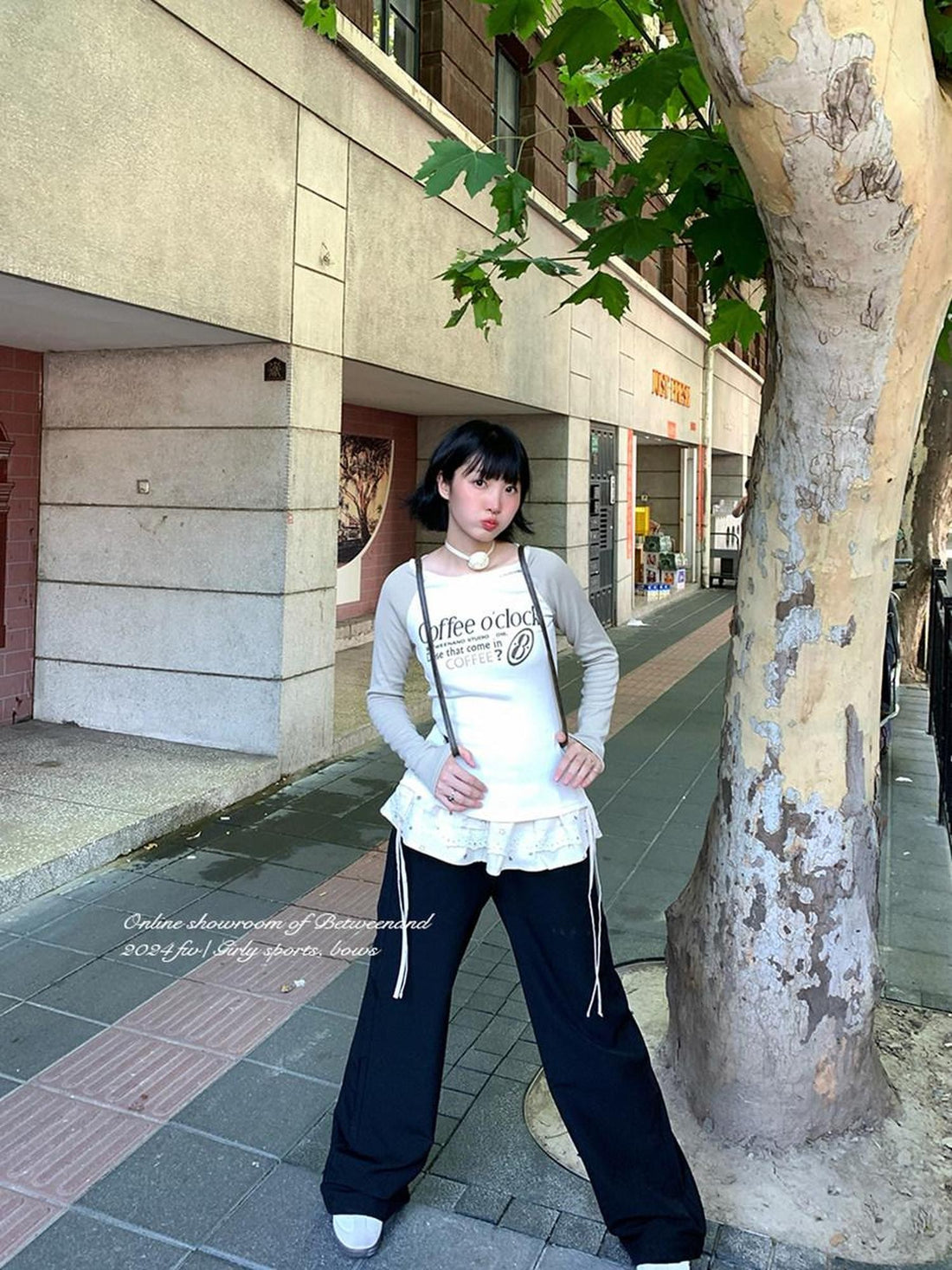 BETWEENAND Coffee Brown Bow Raglan Print Women&