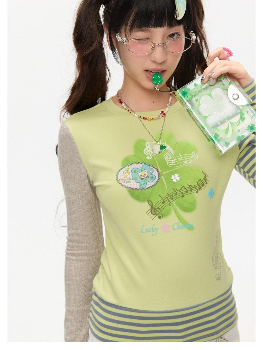 BETWEENAND Colorblock Graffiti Clover Print Women&