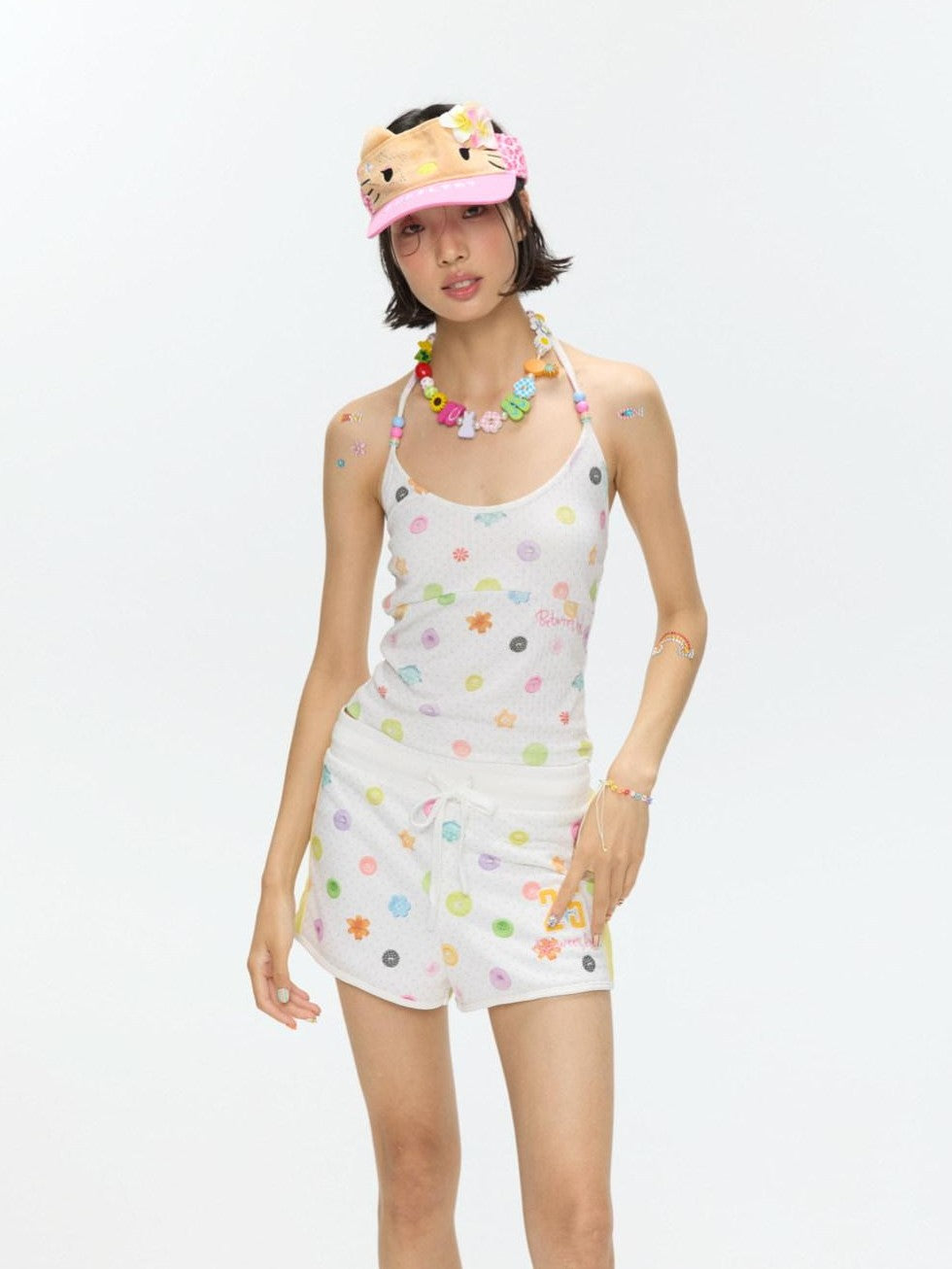 BETWEENAND Colorful Button Halter Neck Women&