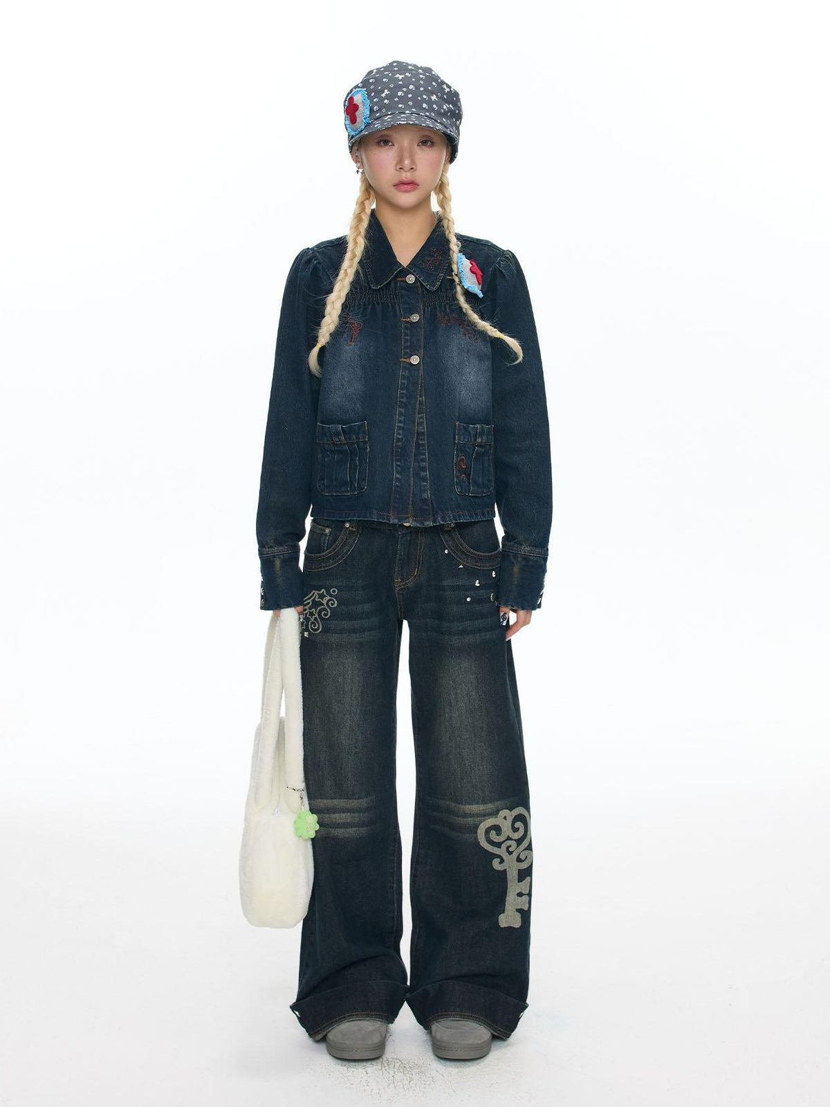 BETWEENAND Cool Washed Key Star Music Note Embroidery Straight Women&