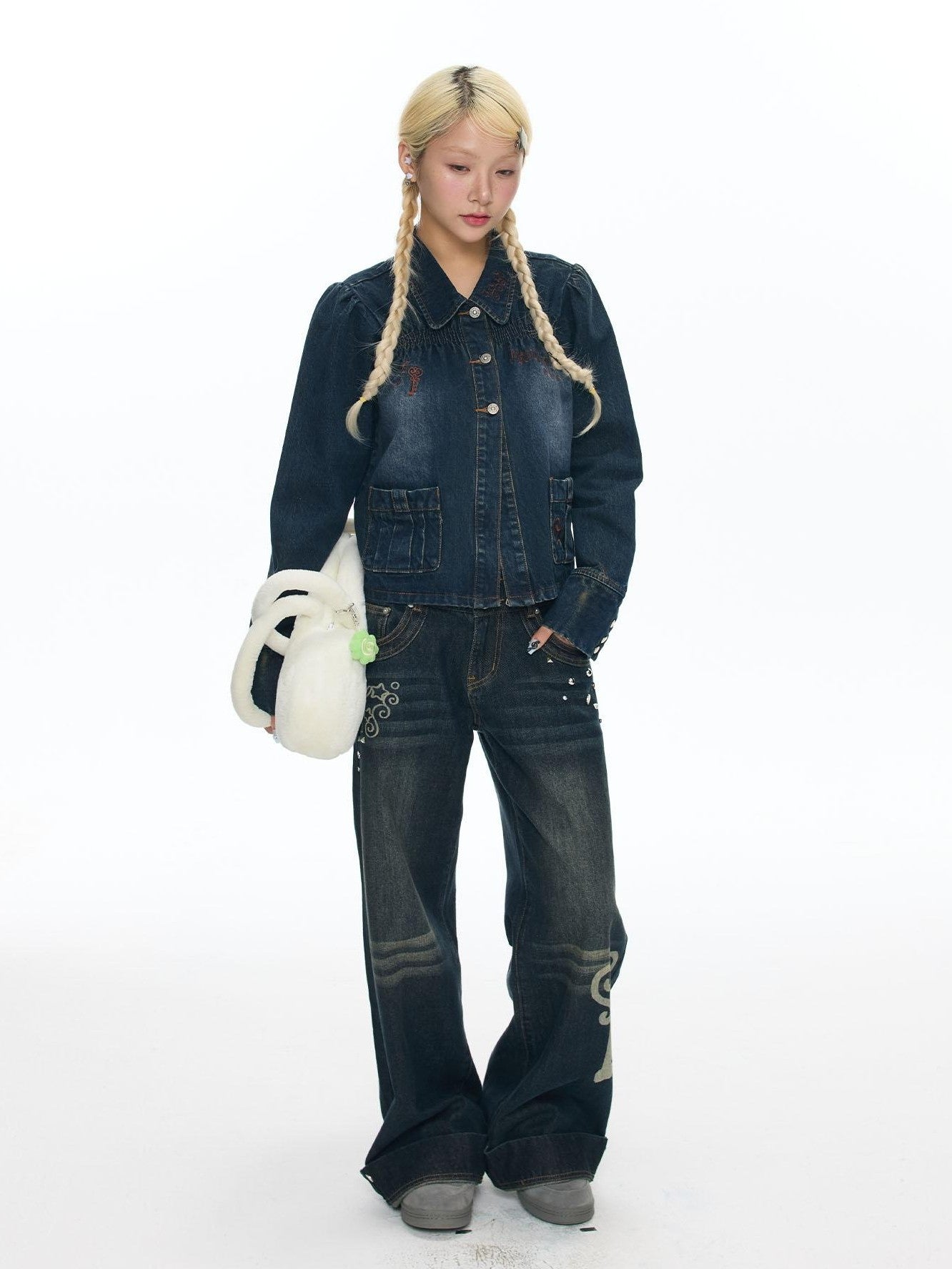 BETWEENAND Cool Washed Key Star Music Note Embroidery Straight Women&