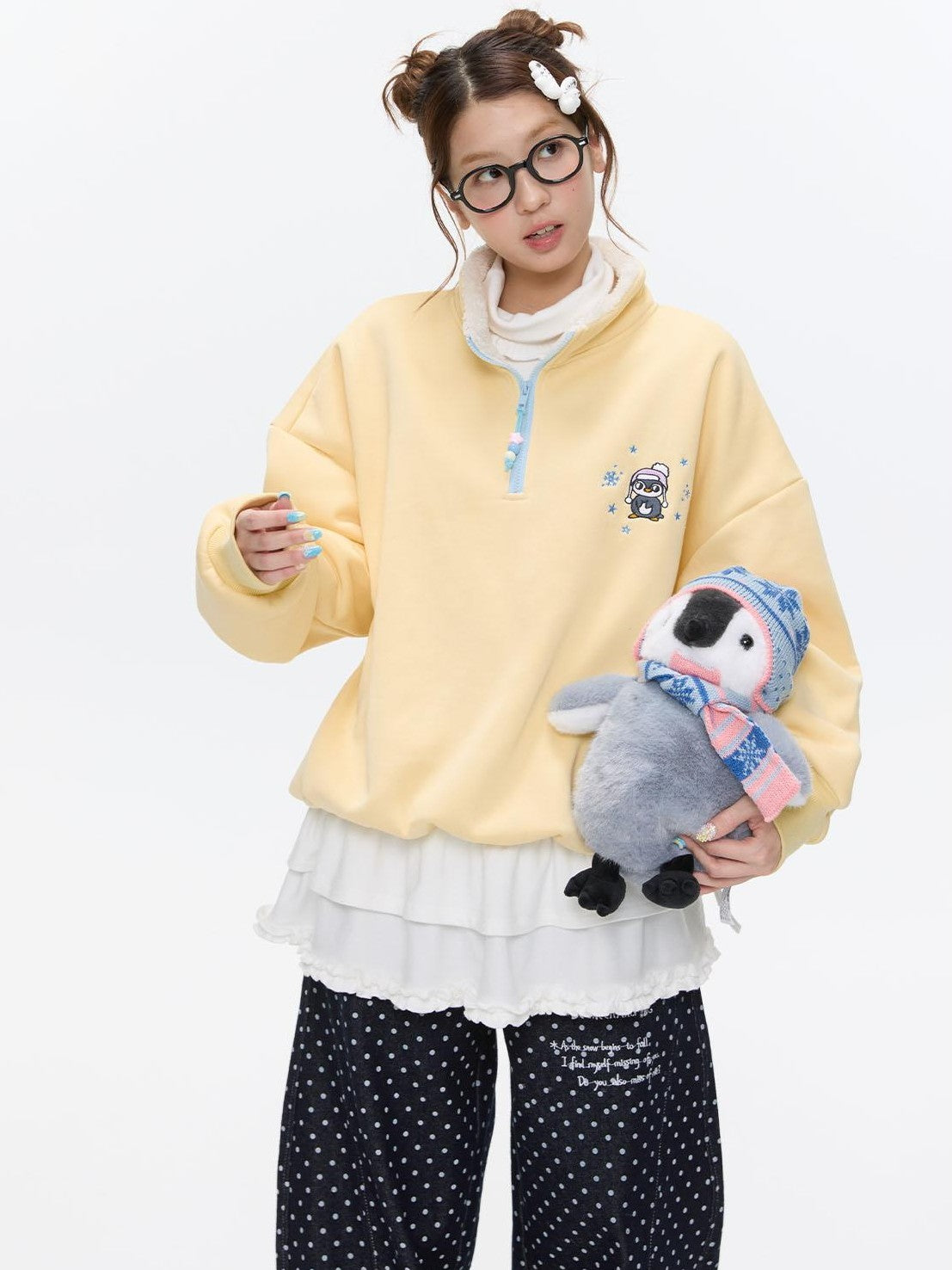 BETWEENAND Cream Yellow Penguin Embroidered Henley Fleece Women&