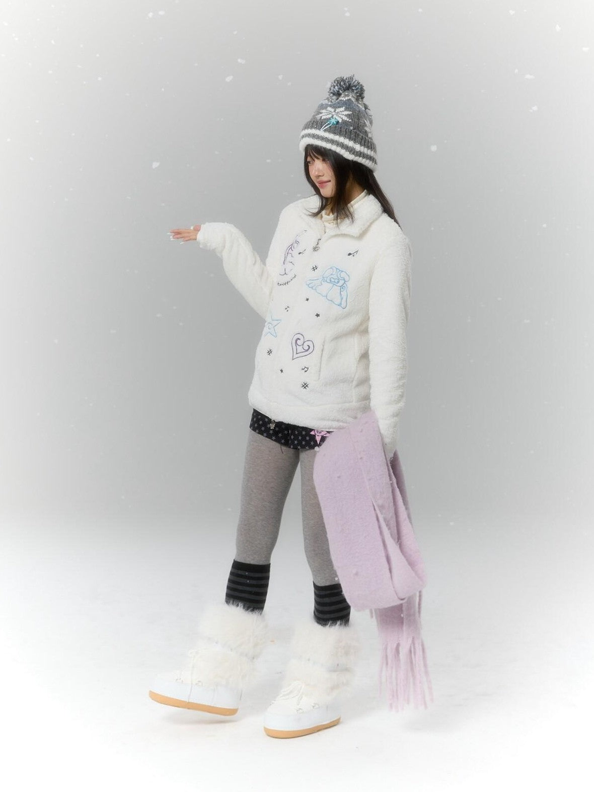 BETWEENAND Creamy Plush Embroidered Stand Collar Women&