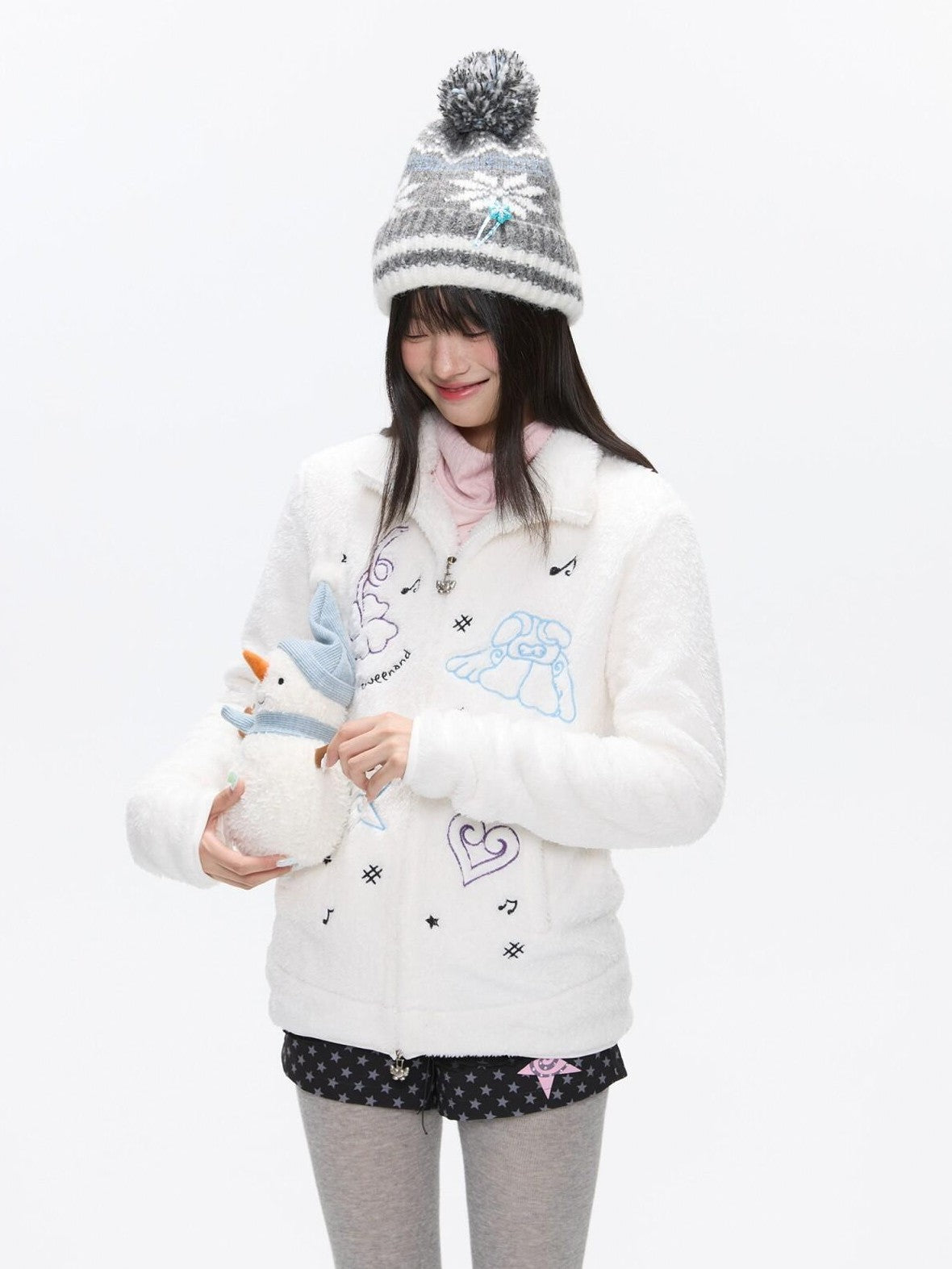 BETWEENAND Creamy Plush Embroidered Stand Collar Women&