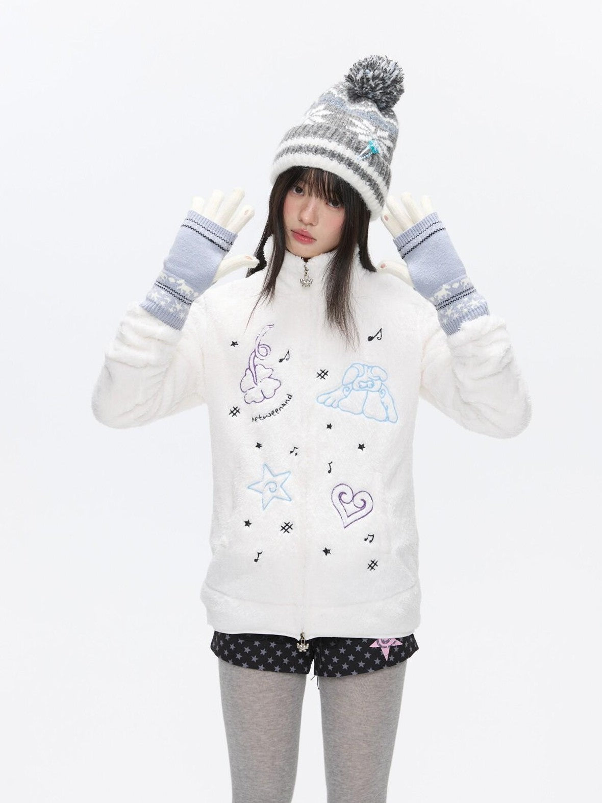 BETWEENAND Creamy Plush Embroidered Stand Collar Women&