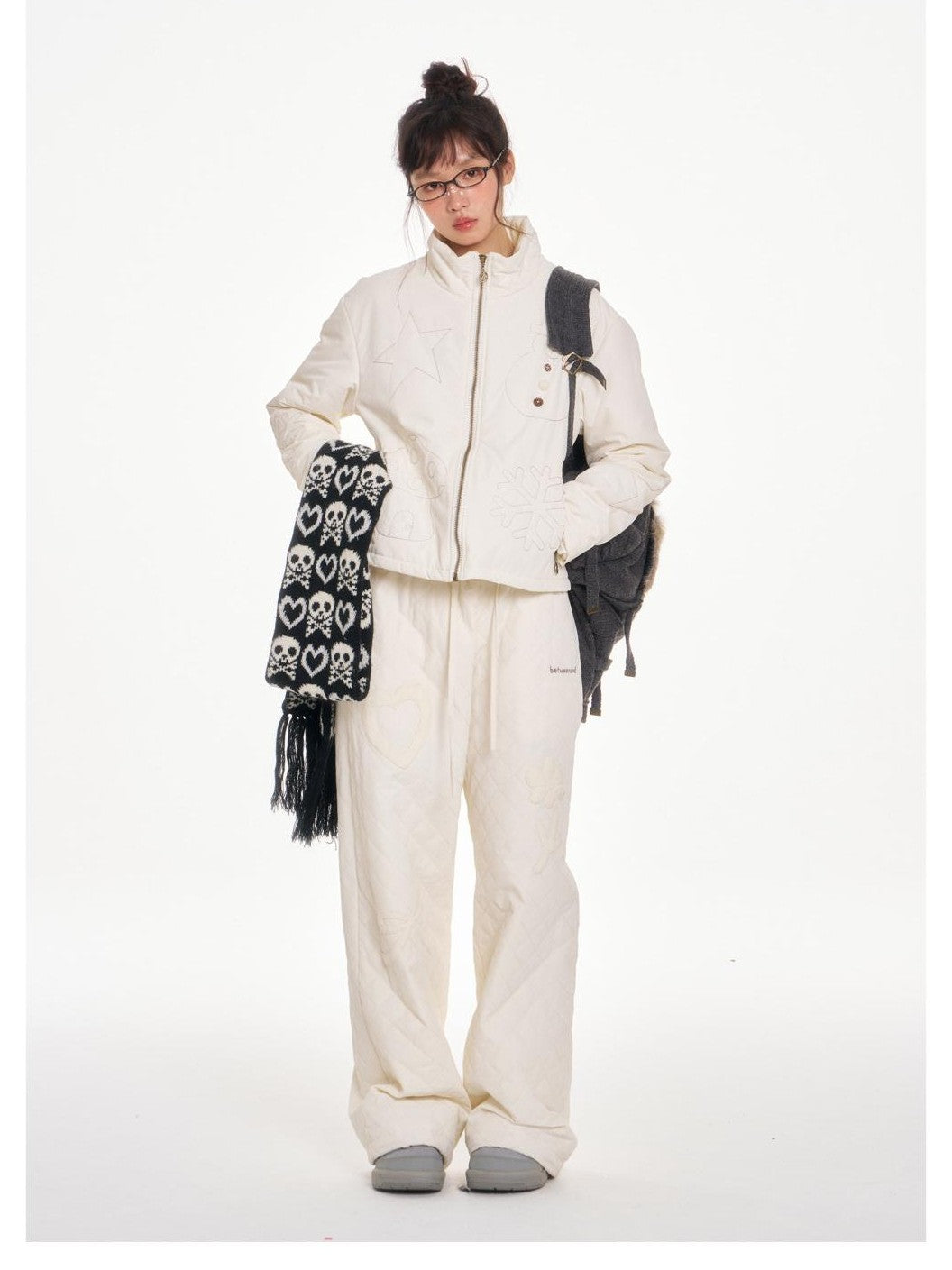 BETWEENAND Creamy White Snowman Embroidered Stand Collar Women&