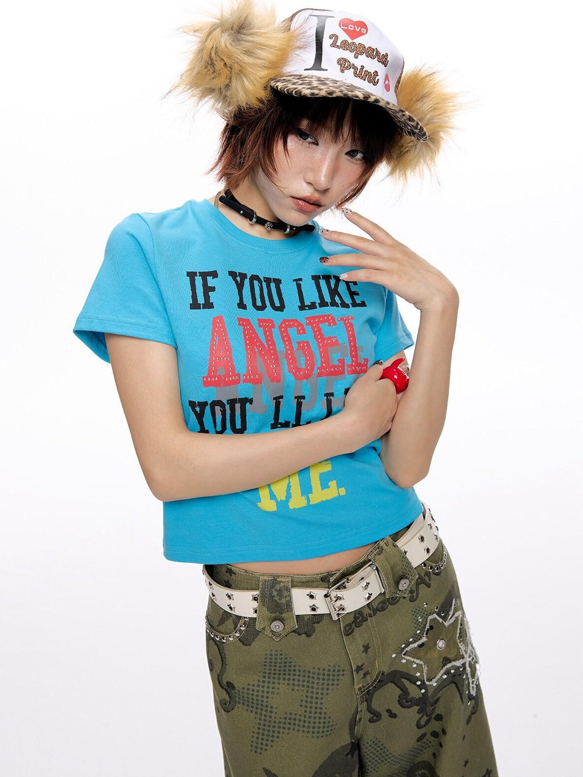 BETWEENAND Cropped Tricolor Letter Print Women&