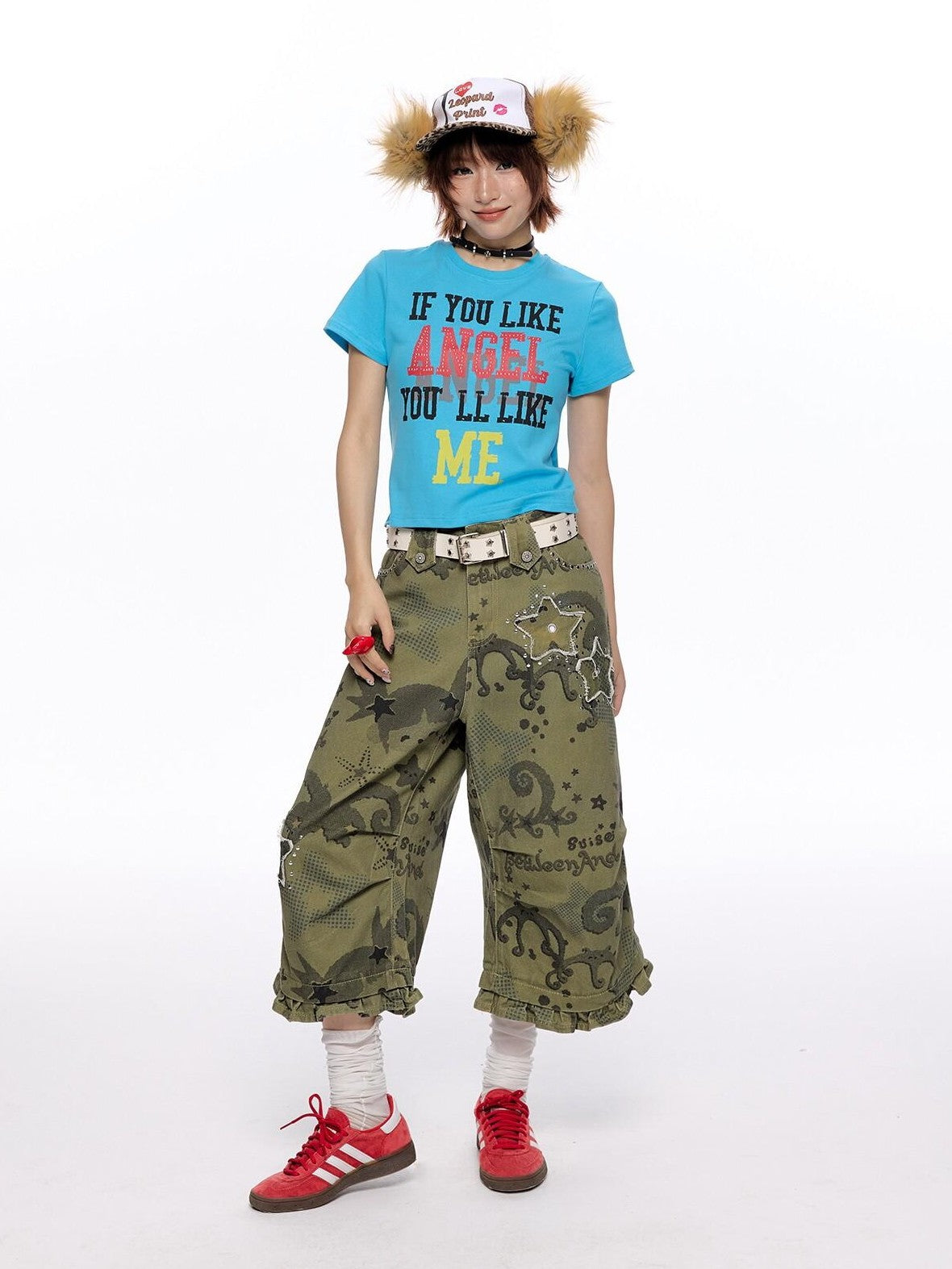 BETWEENAND Cropped Tricolor Letter Print Women&