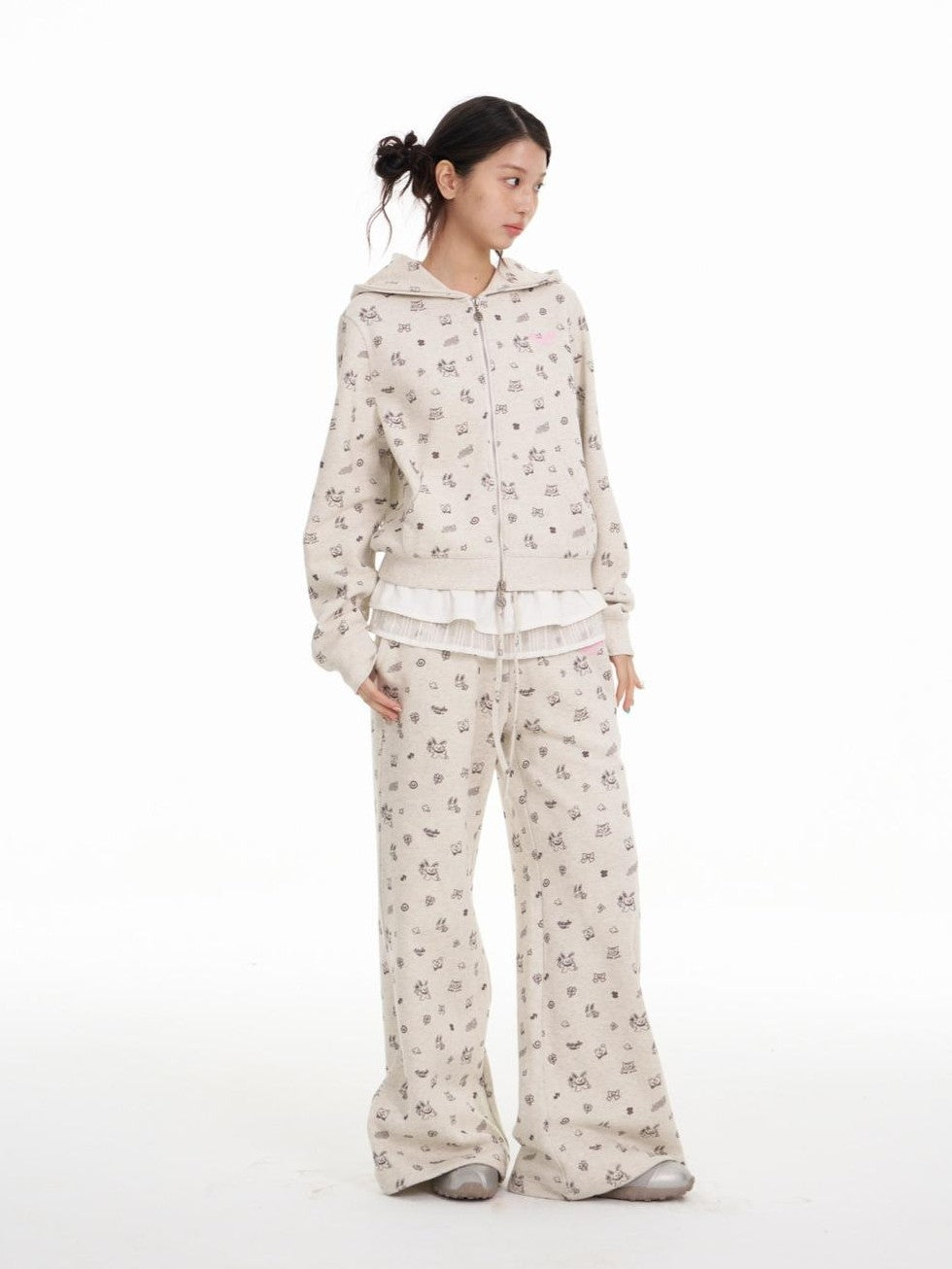 BETWEENAND Cute Allover Print Rabbit Ear Hood Women&