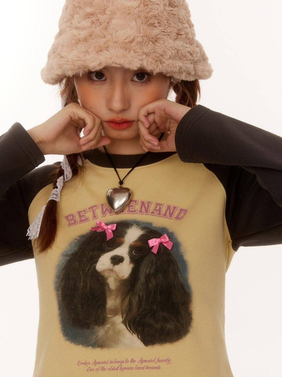 BETWEENAND Double Bow Puppy Print Raglan Crop Women&