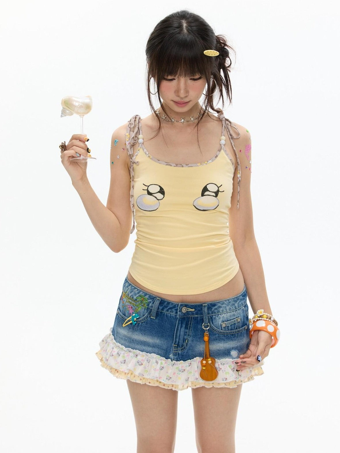 BETWEENAND Egg Yellow Leopard Print V-neck Slim Fit Women&