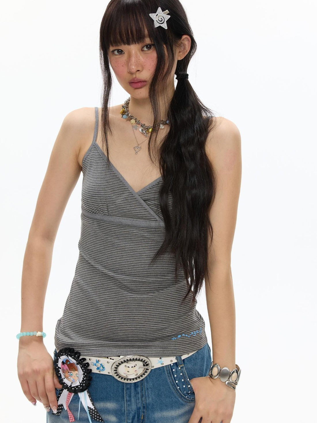 BETWEENAND Embroidered Striped V-neck Slim Fitted Women&