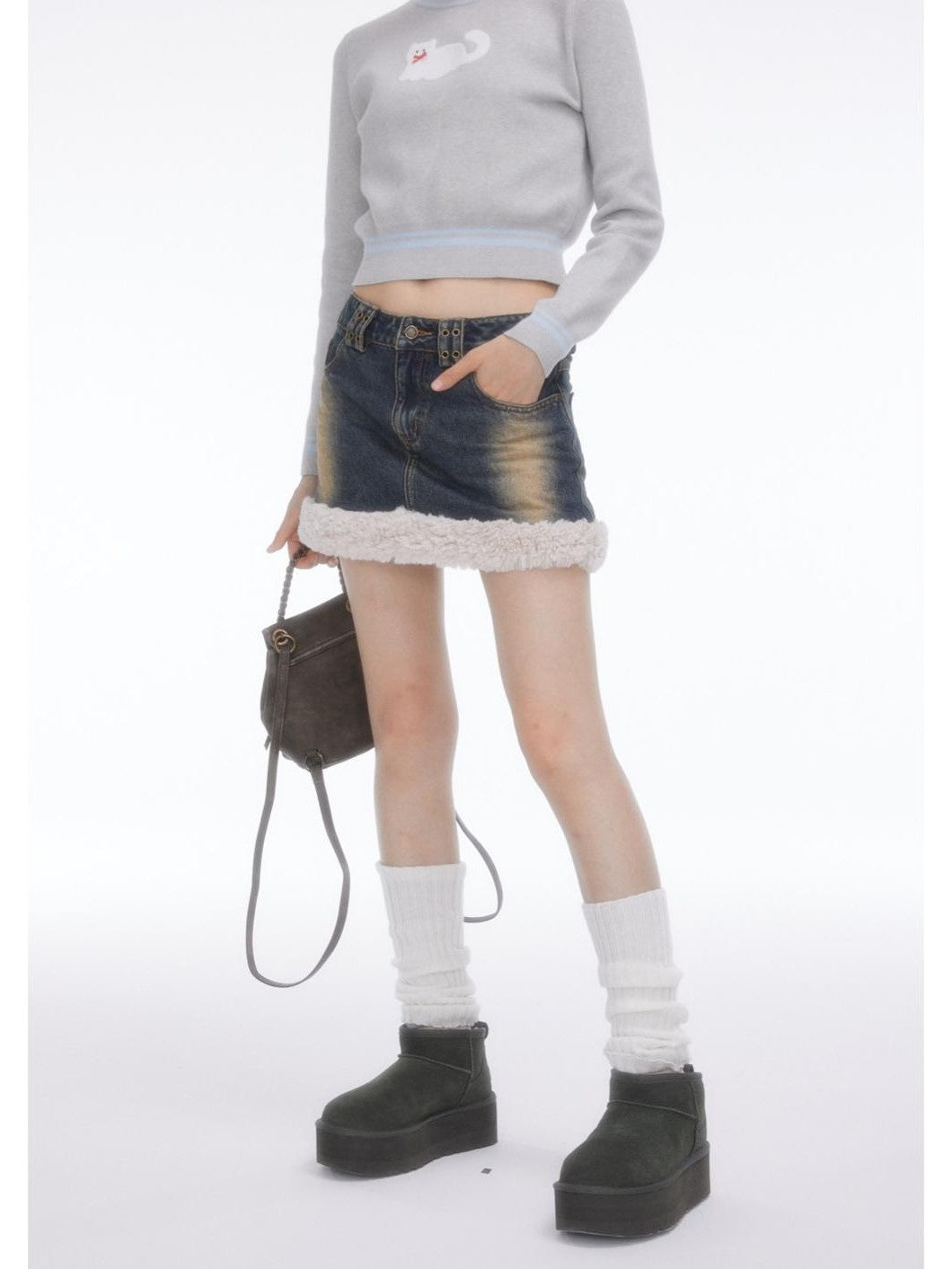 BETWEENAND Faux Fur Patchwork Distressed High Waist A Line Women&