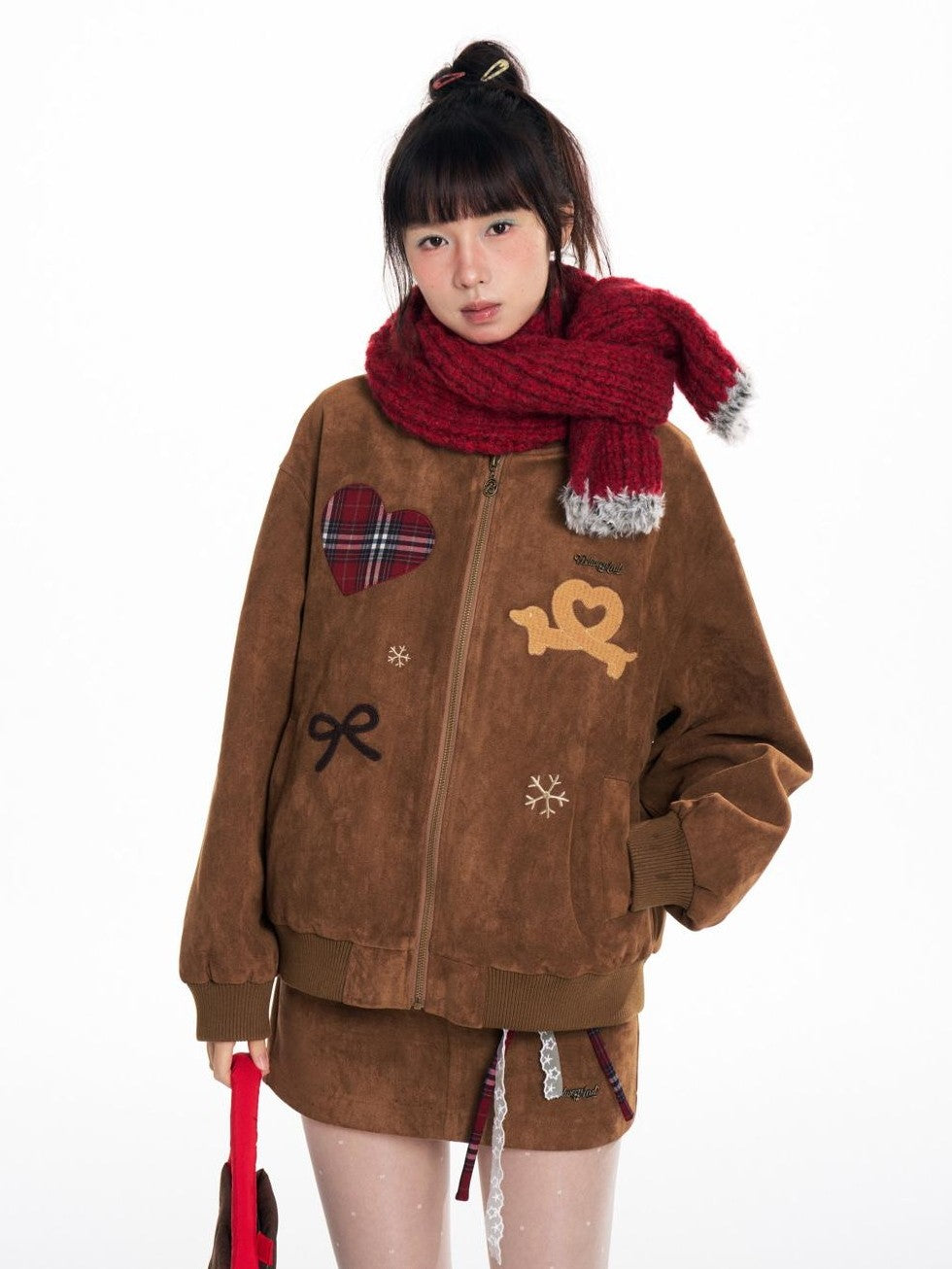 BETWEENAND Faux Suede Applique Embroidery Loose Fit Women&