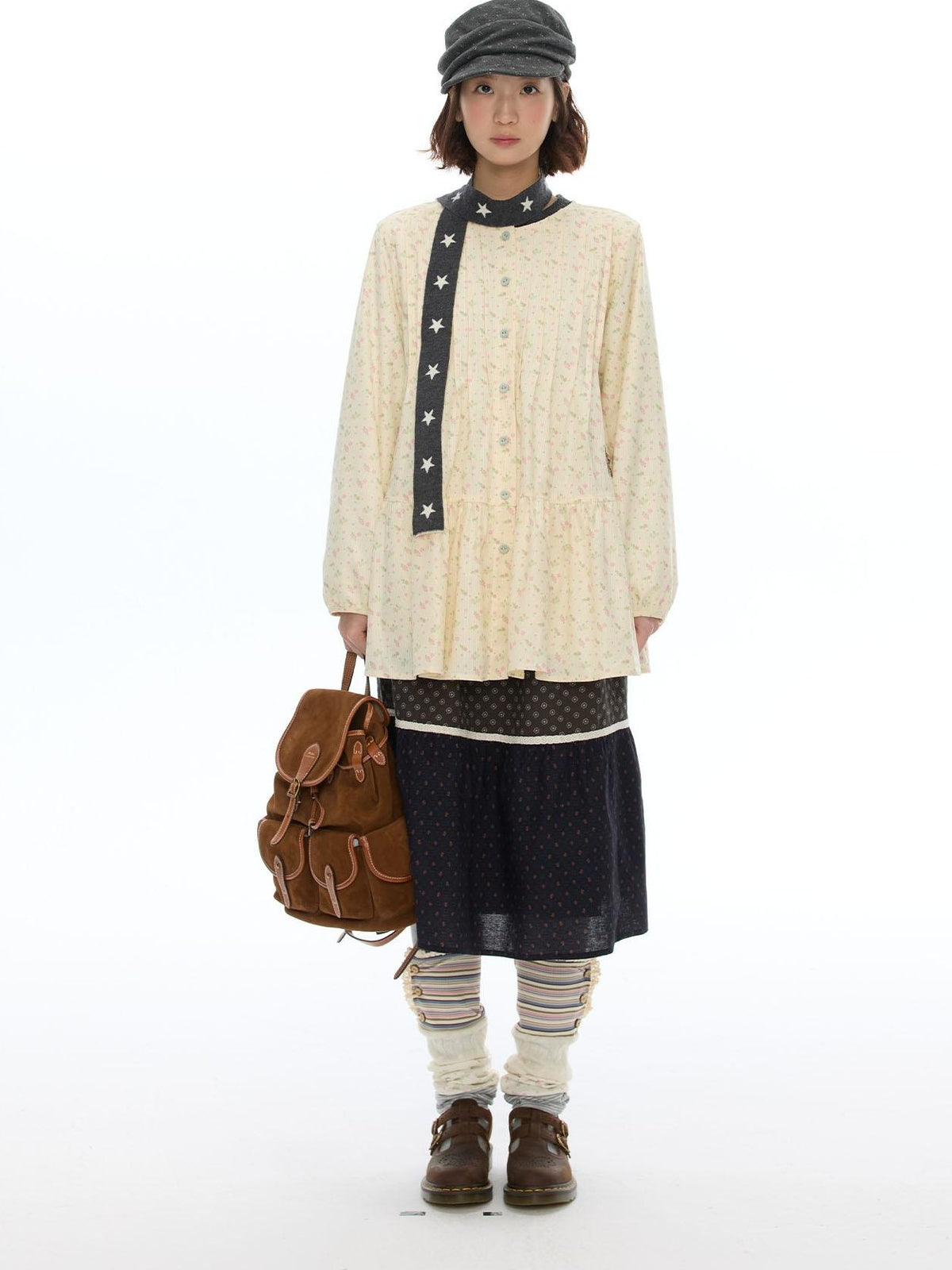 BETWEENAND Floral Print Lantern Sleeve Round Neck Women&