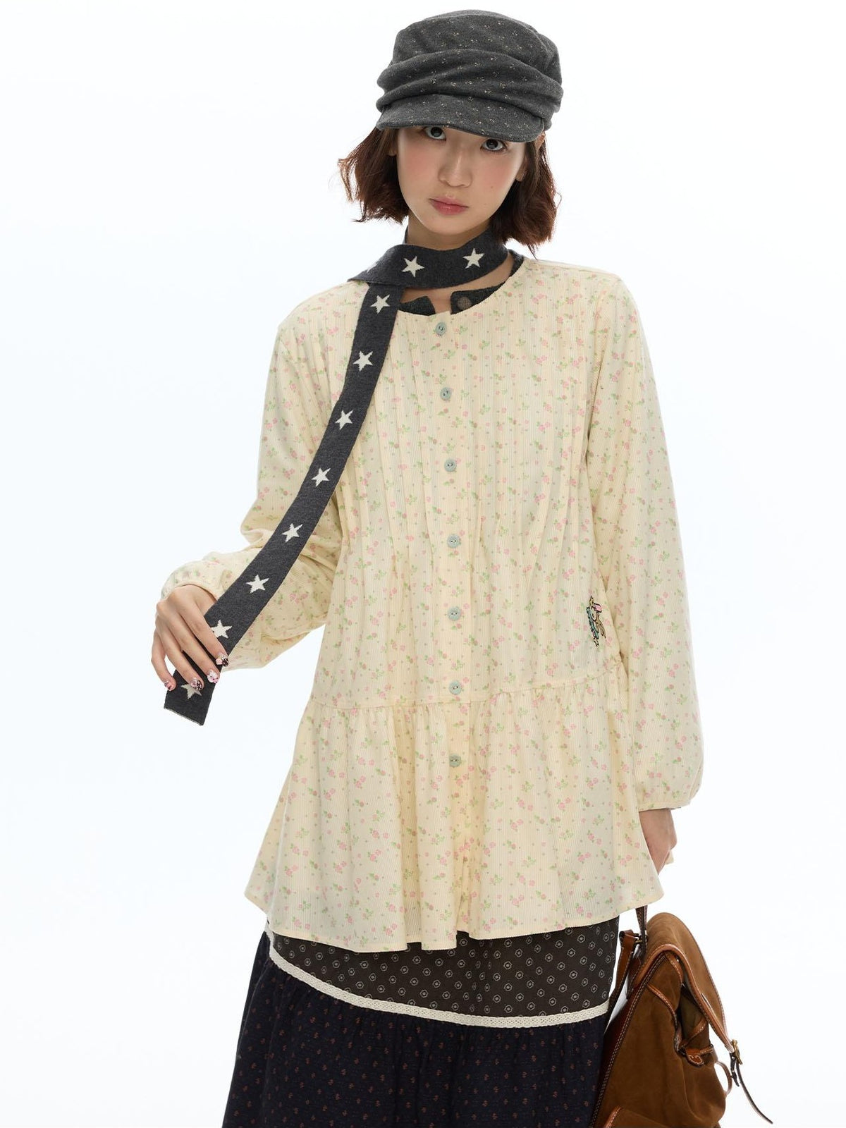 BETWEENAND Floral Print Lantern Sleeve Round Neck Women&