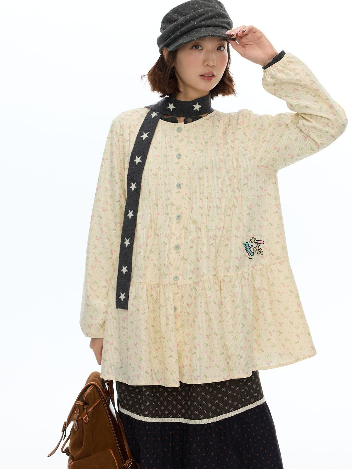BETWEENAND Floral Print Lantern Sleeve Round Neck Women&