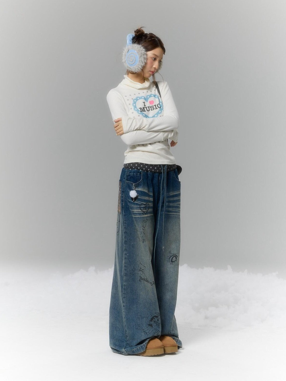 BETWEENAND Graffiti Polka Dot Patch Washed Pleated Women&