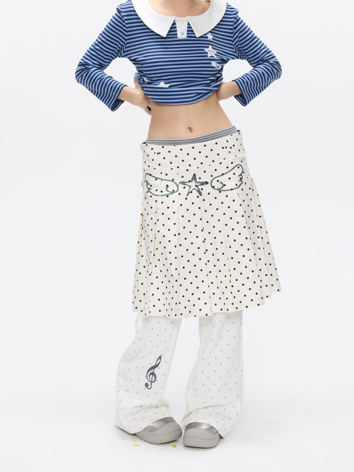 BETWEENAND Gray White Polka Dot Spliced Reversible High Waist Pleated Women&