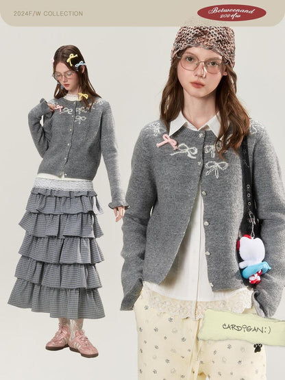 BETWEENAND Grey Crewneck Embroidered Bow Animal Motif Women&