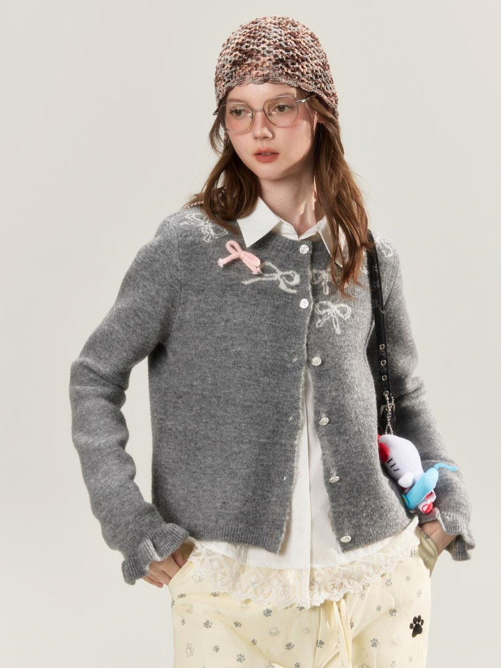 BETWEENAND Grey Crewneck Embroidered Bow Animal Motif Women&