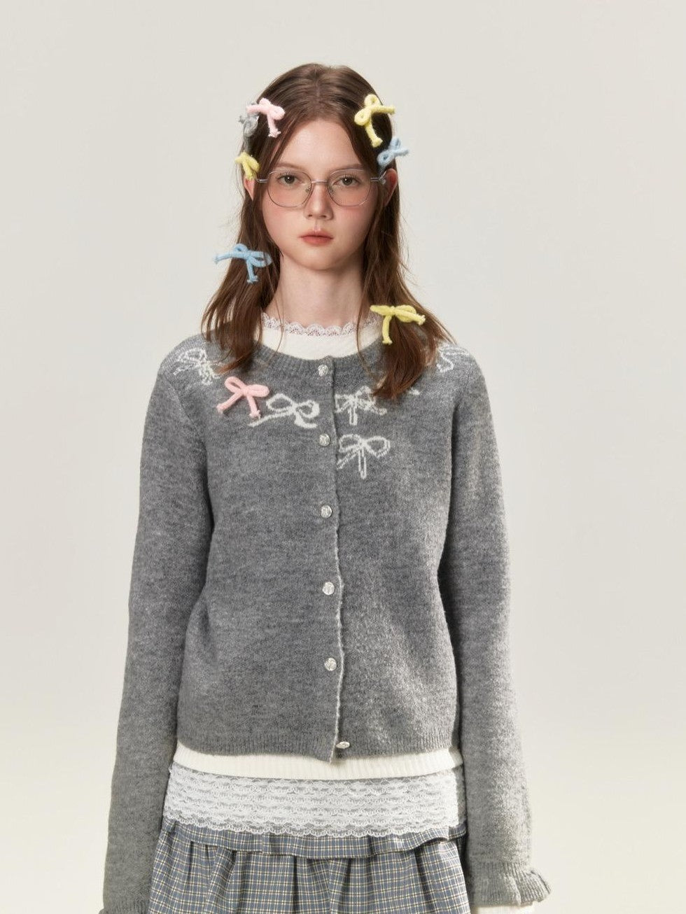 BETWEENAND Grey Crewneck Embroidered Bow Animal Motif Women&