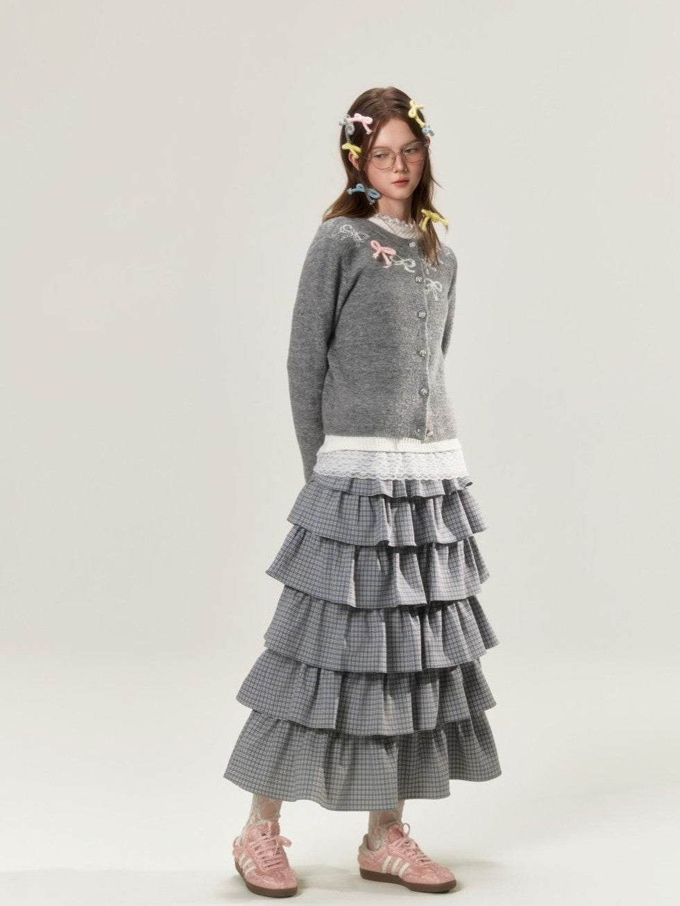 BETWEENAND Grey Crewneck Embroidered Bow Animal Motif Women&
