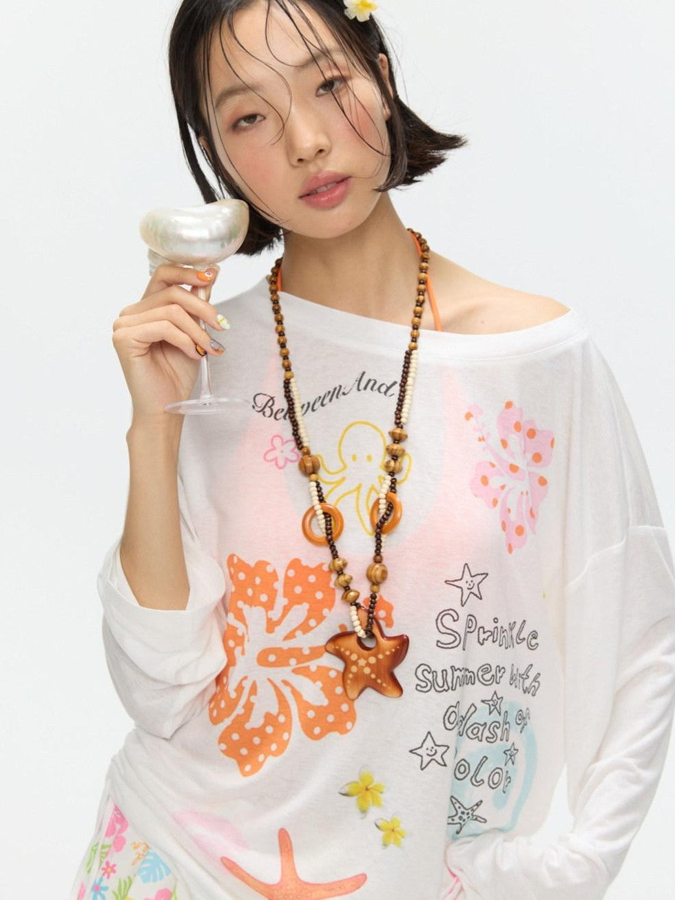 BETWEENAND Hibiscus Print Off Shoulder Women&