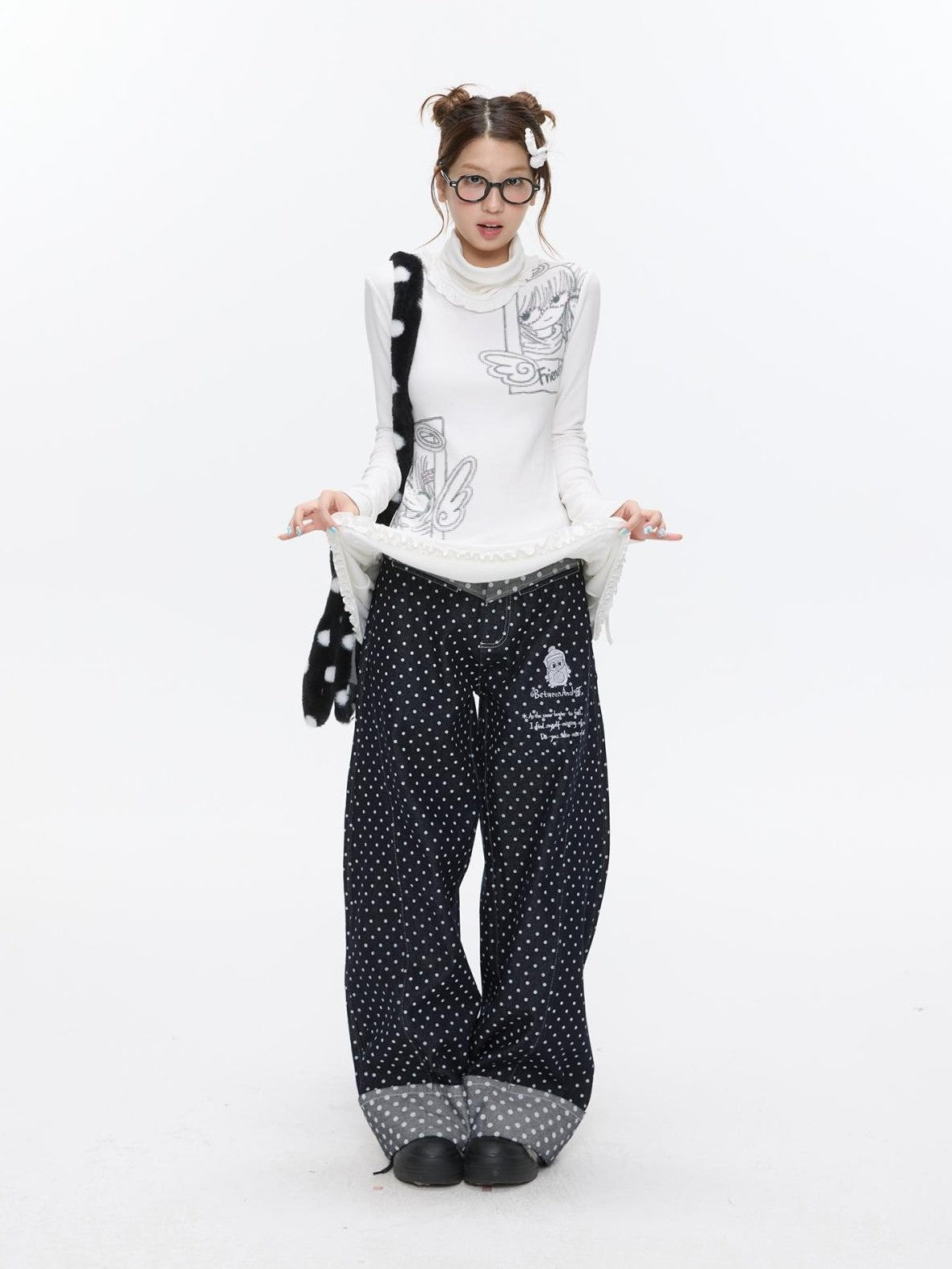 BETWEENAND Machine Embroidered Penguin Polka Dot Women&
