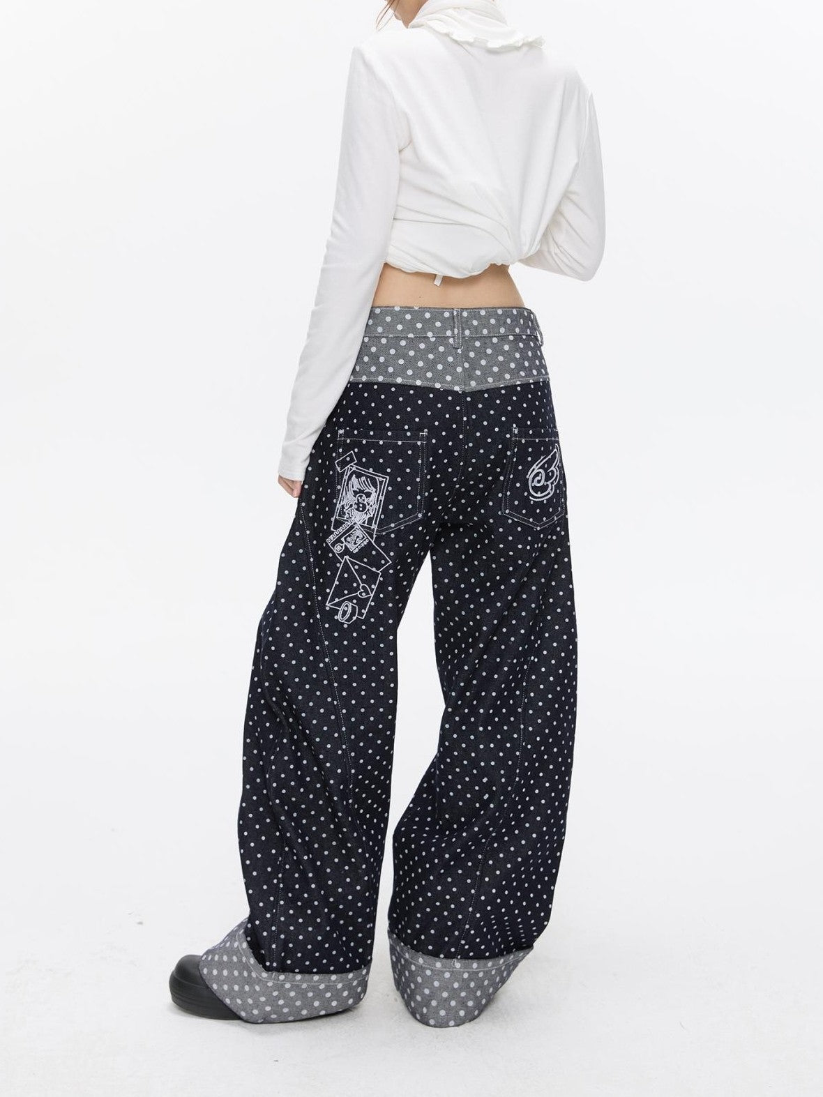 BETWEENAND Machine Embroidered Penguin Polka Dot Women&
