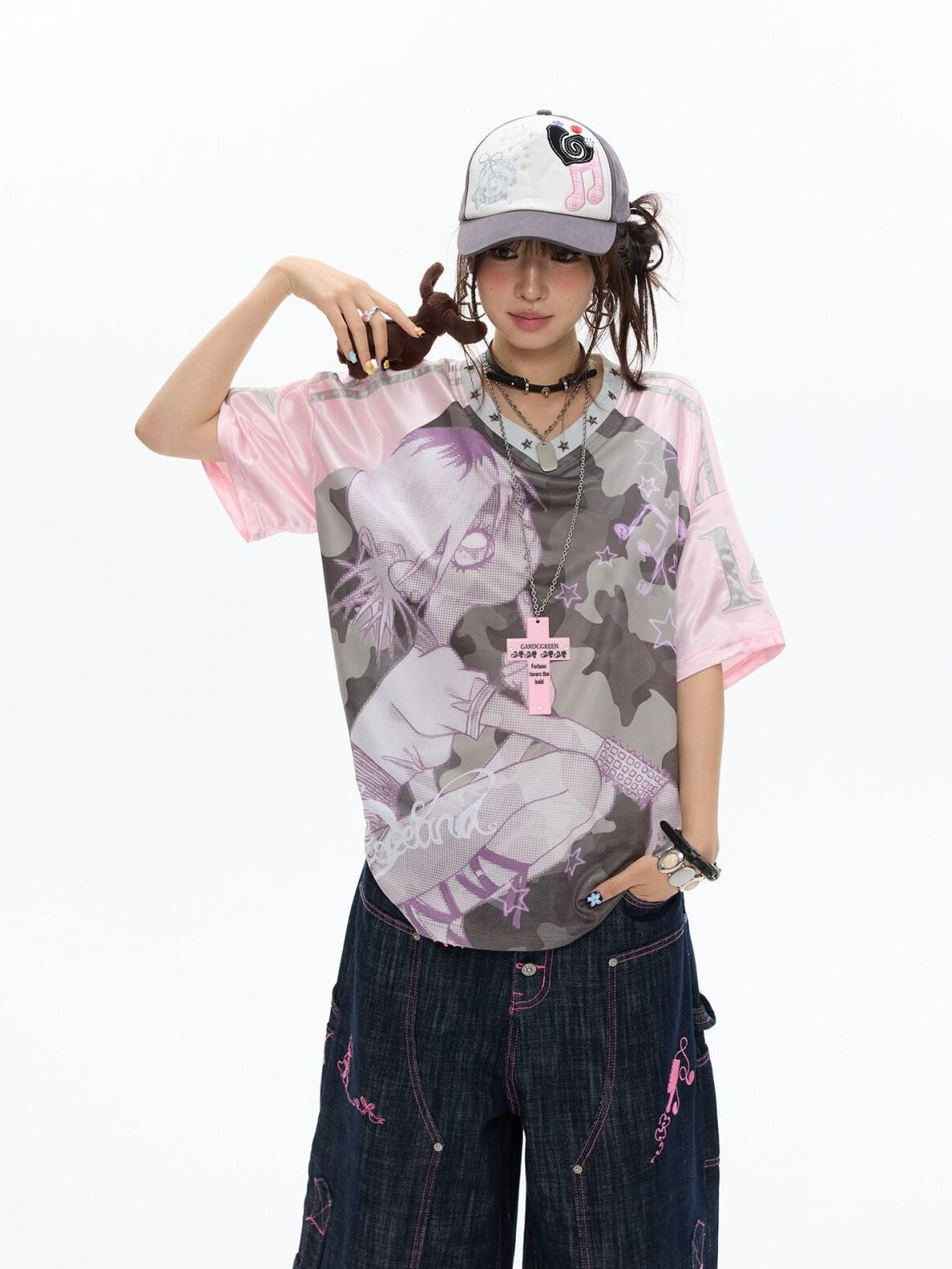 BETWEENAND Millennial Pink Patchwork Camouflage V-neck Women&