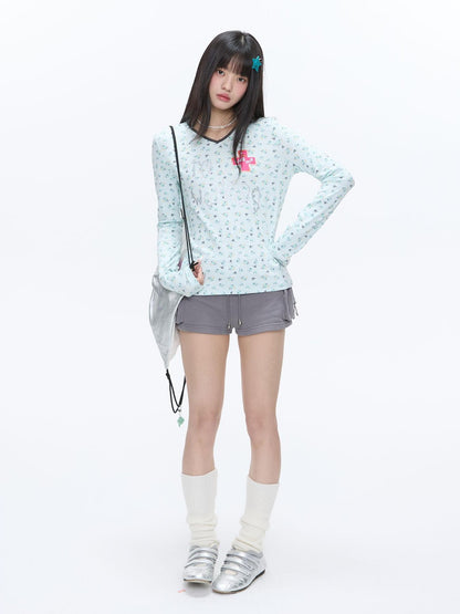 BETWEENAND Mint Allover Print V-neck Loose Women&