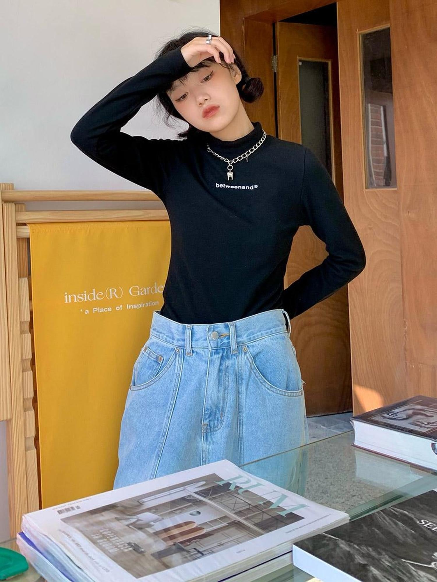 BETWEENAND Multicolor Logo High Neck Fitted Women&