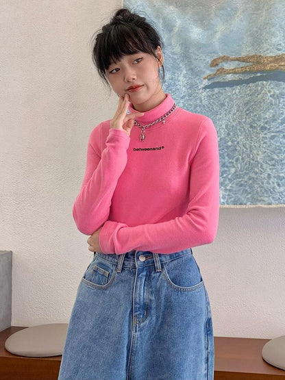 BETWEENAND Multicolor Logo High Neck Fitted Women&