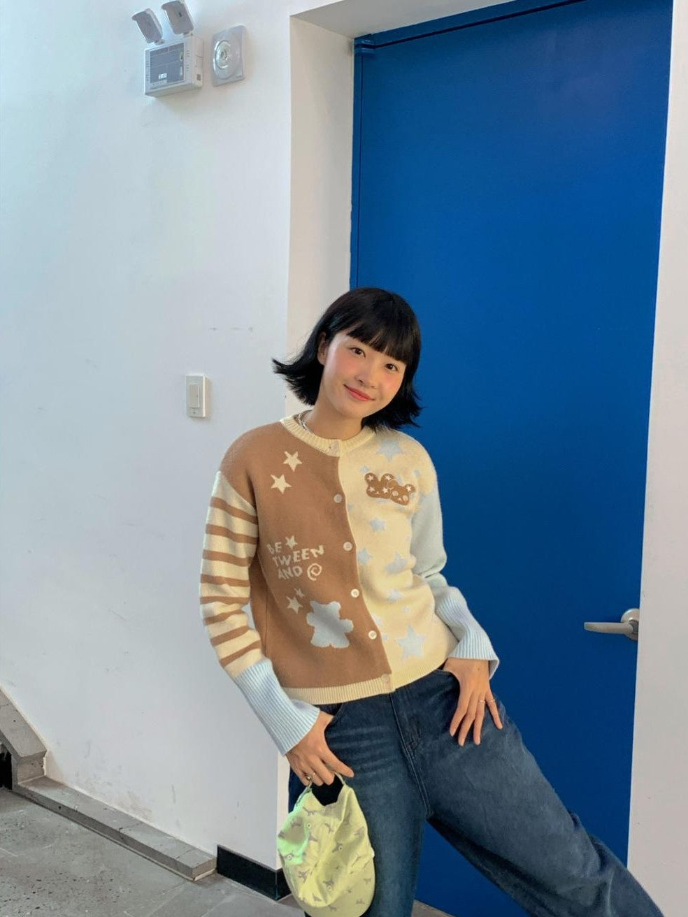 BETWEENAND Pastel Colorblock Star Embroidered Women&