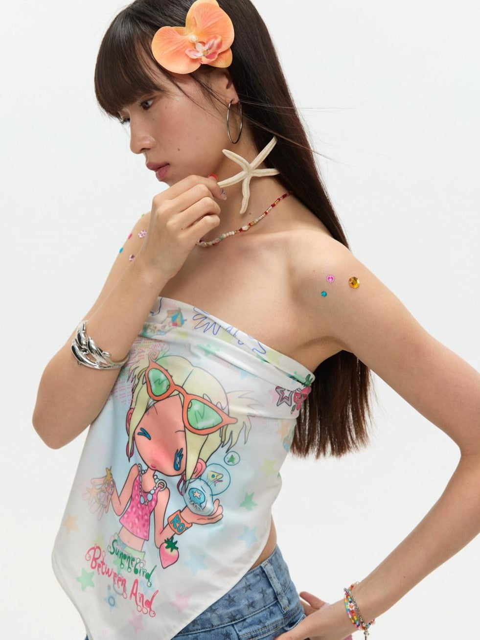 BETWEENAND Playful Illustration All Over Print Square Scarf Women&